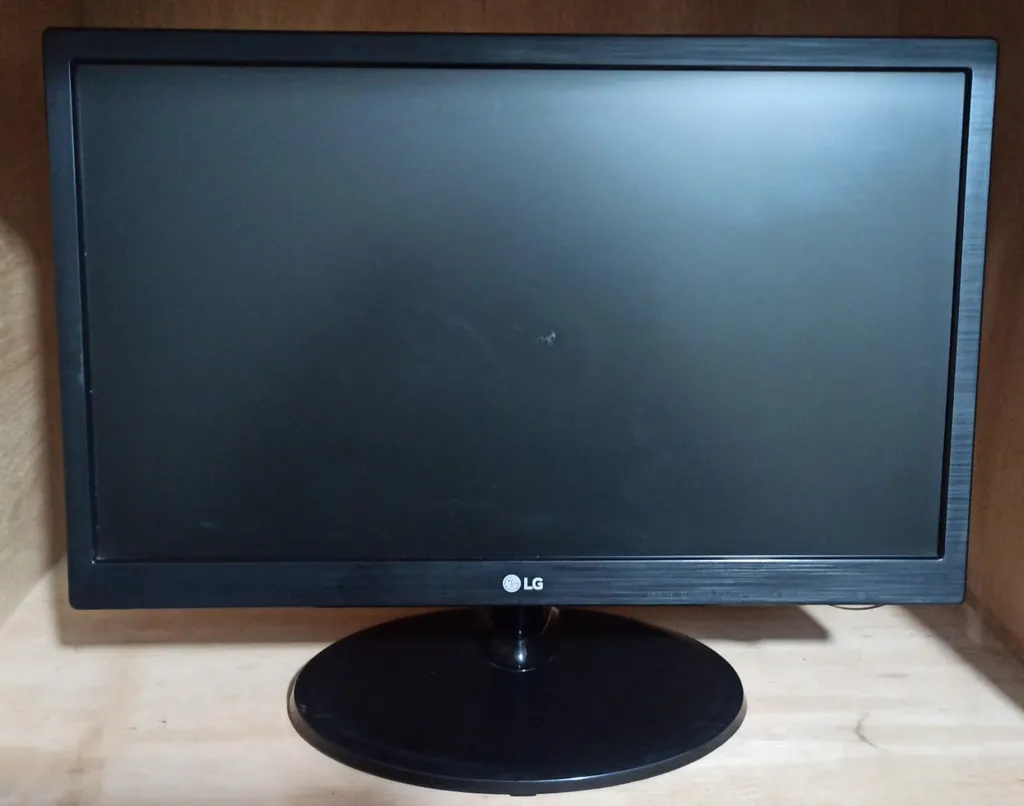 Monitor LG 19" HDMI/VGA