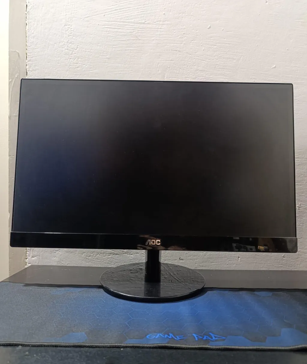 Monitor AOC 24" VGA